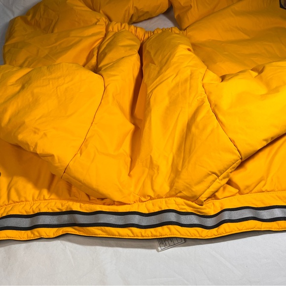 Muttlucks Revereable Dog Snowsuit- Yellow/Black - Picture 6 of 6